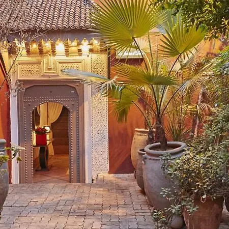 Riad Les Jardins D'Henia-2
