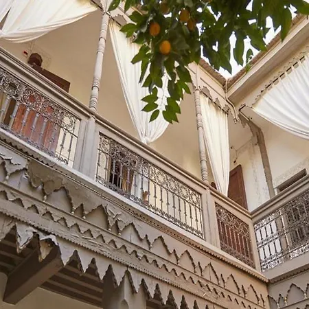 Riad Les Jardins D'Henia-3